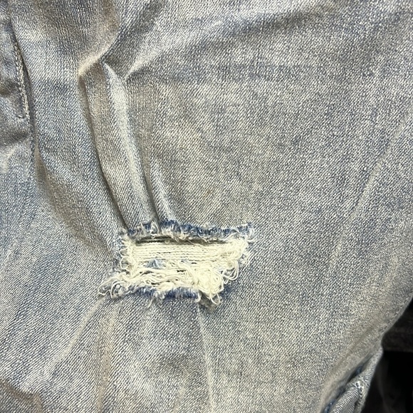 Torrid Distressed Light Blue Skinny Distressed Bermuda Shorts 10 - Picture 5 of 10